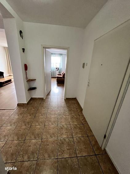 INCHIRIEZ apartament 3 camere,renovat,zona Calea Poplacii - 3