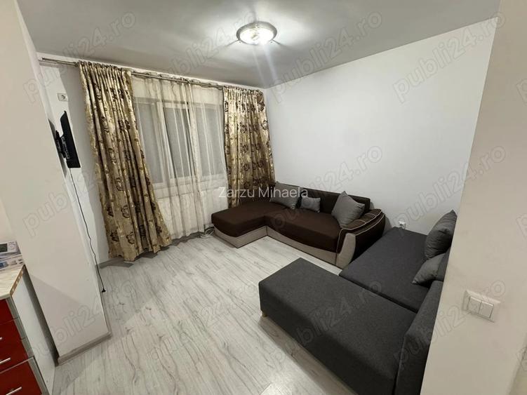 Inchiriez garsoniera