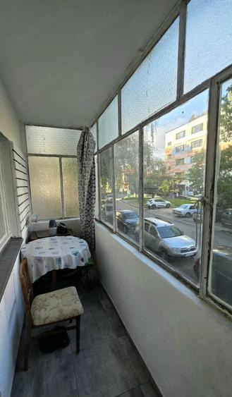 Apartament cu 3 camere decomandat în Complex Studențesc