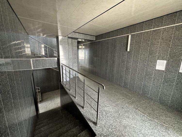 Cladire sp.com.+ hale + birouri, P+E+M, Su=780 mp, T=914 mp, Zahana - 14