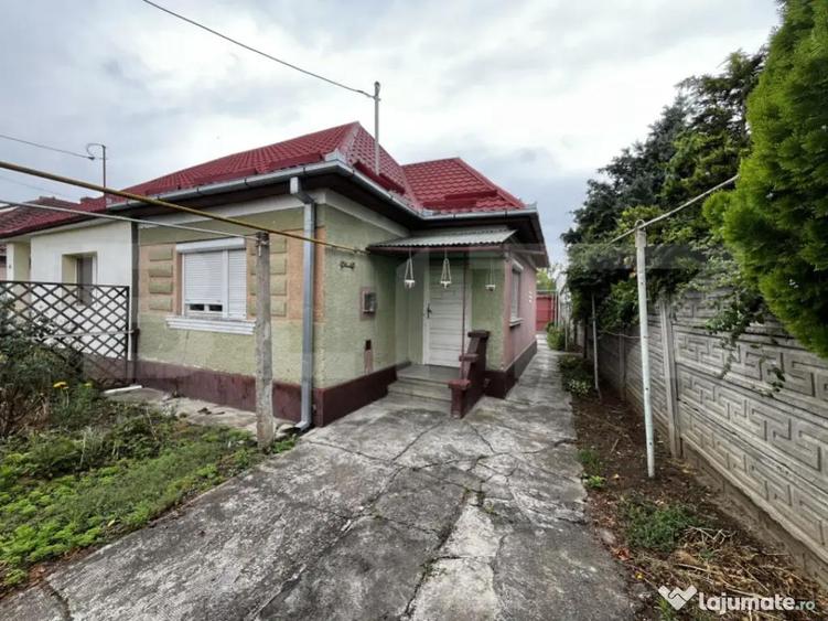 Casa de vanzare, 85mp, zona Micro 14 - 1