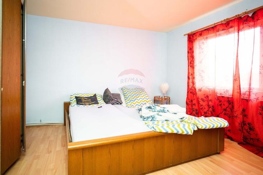 Casă / Vilă cu 6 camere de vânzare - 6