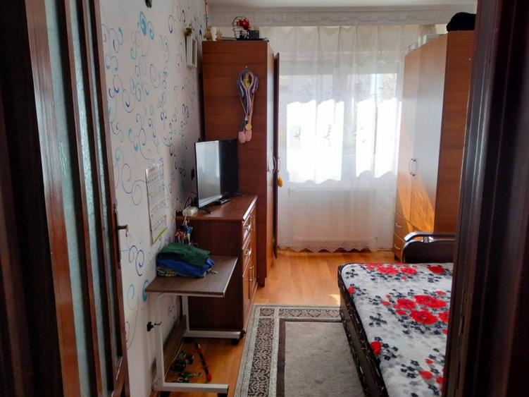 Apartament 3 camere decomandat - 2