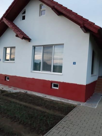 Vand casa  cu 5 cam.Deosebit de frumoasa in Chinari - 3