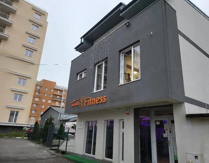Spațiu comercial, de 45 mp, în Zăvoi