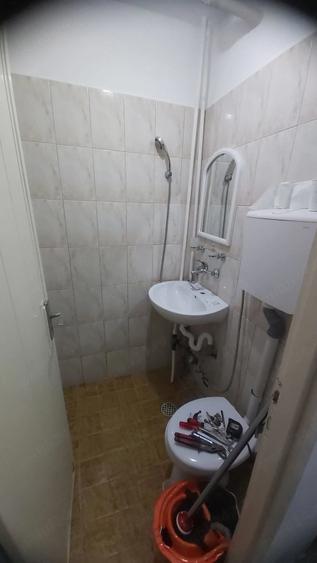 Garsonieră decomandată în Complex Studențesc