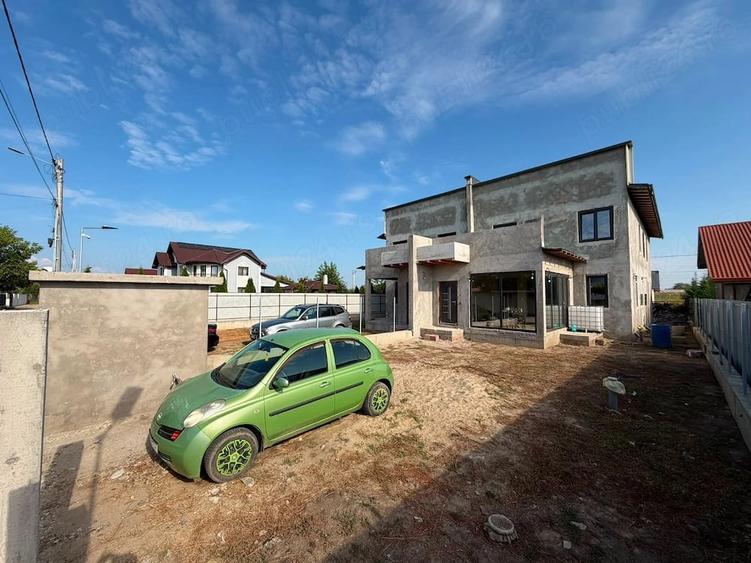 Casă cu Teren 250 Mp în Central