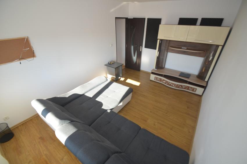Apartament cu 2 camere decomandat în Șagului