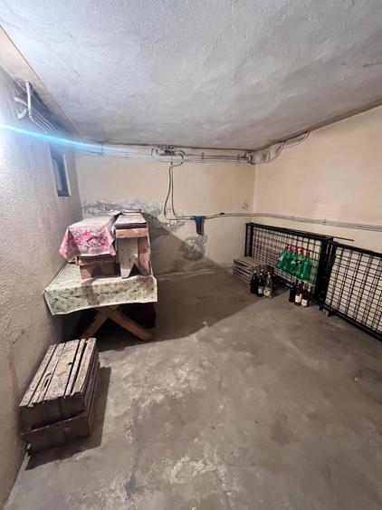 Casă individuală cu 4 camere cu Garaj în Exterior Sud
