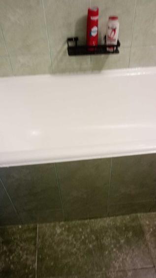 Apartament cu 3 camere semidecomandat în Militari