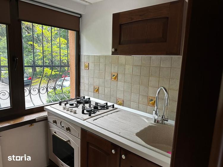 Apartament cu 4 camere în Mazepa 2