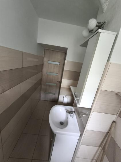 Apartament cu 3 camere semidecomandat în Tomis Nord