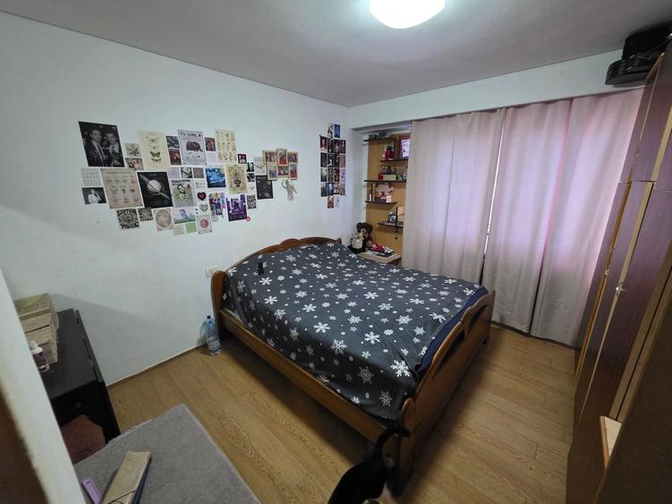 Apartament cu 2 camere decomandat în Casa de Cultură