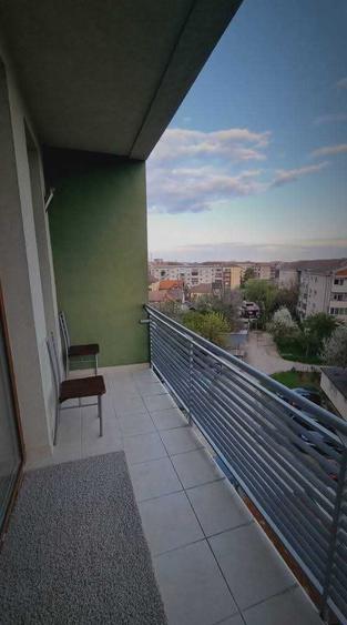 Apartament cu 2 camere semidecomandat în Exterior Vest