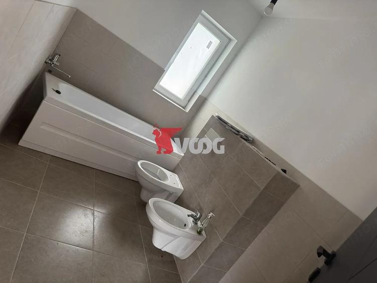Casă cu Teren 500 Mp în Sânmihaiu Român