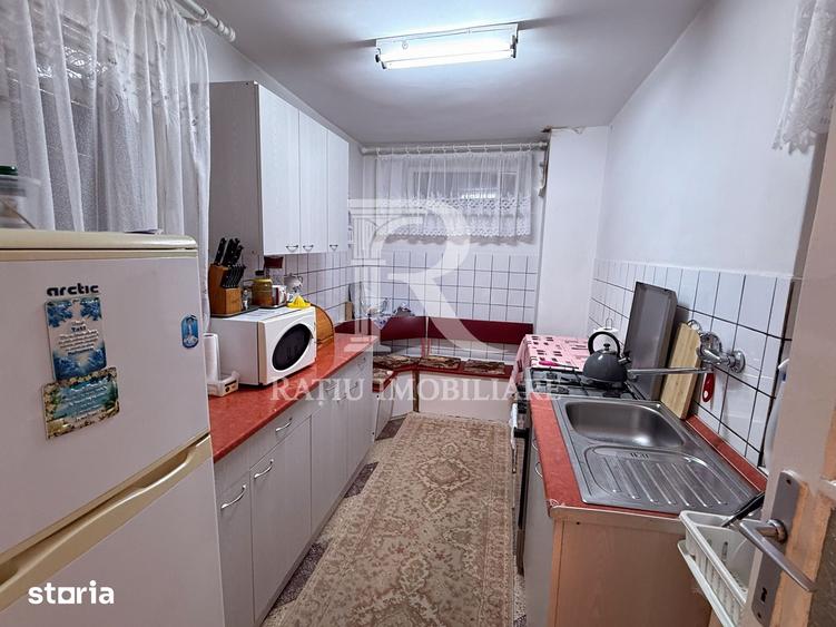 Casă cu 3 camere cu Teren 906 Mp în Central