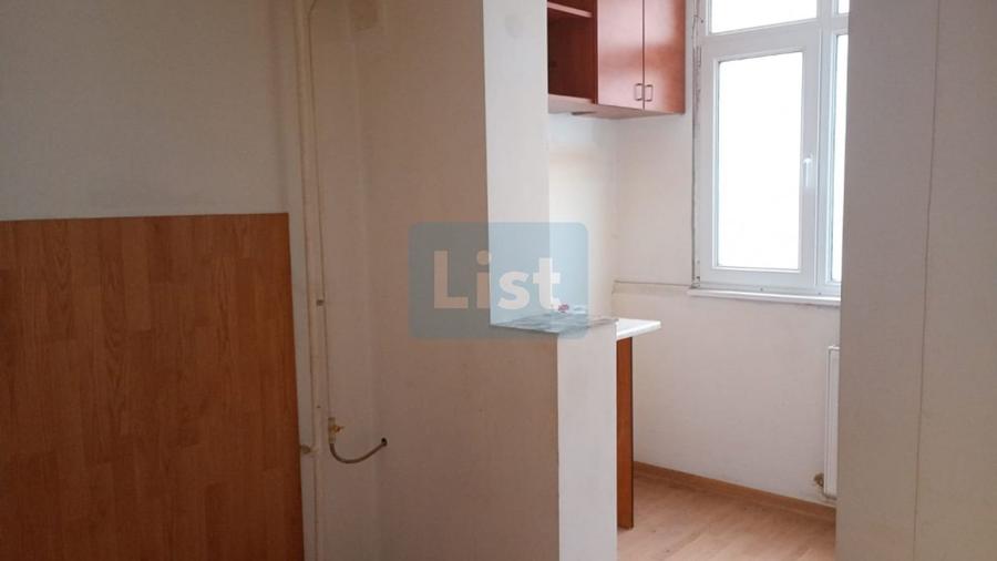 Apartament cu 2 camere decomandat în Micro 19