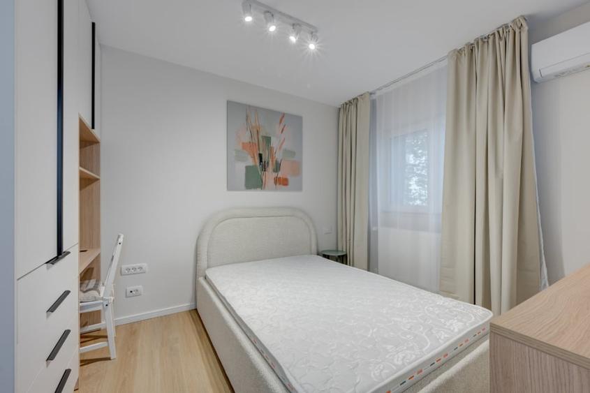 Apartament cu 4 camere decomandat, mobilat în Aviației