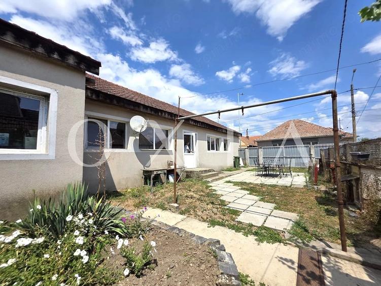 Casă cu 3 camere cu Teren 1000 Mp în Giarmata