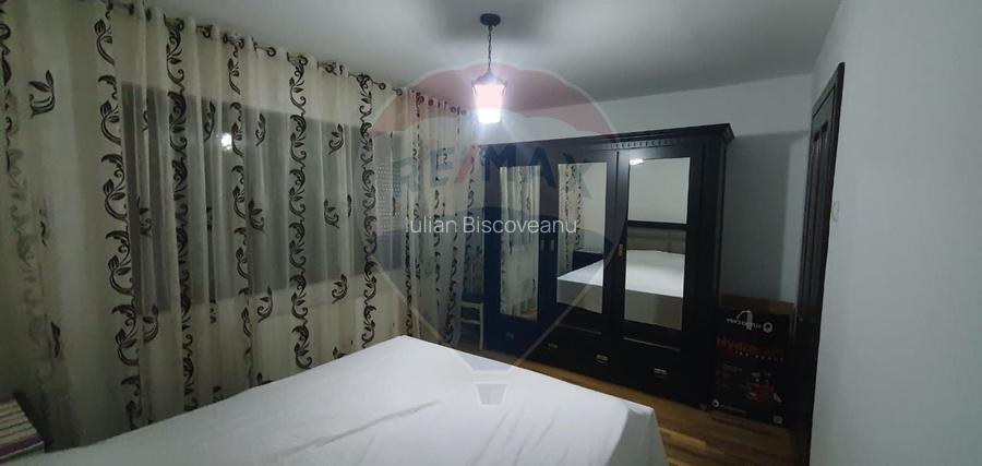 Apartament 3 camere Craiovita Noua