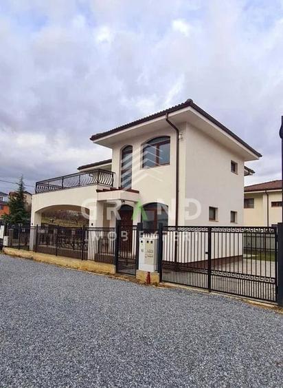 Vile premium stil mediteranean | Terase spatioase | Zona exclusivista Dezmir - 1