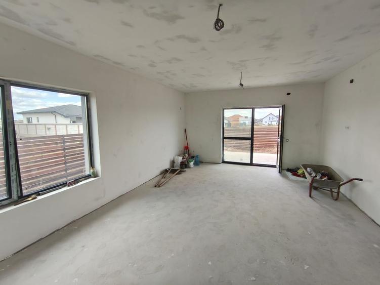 Casa pe parter, 3 camere, teren 349 mp - 5