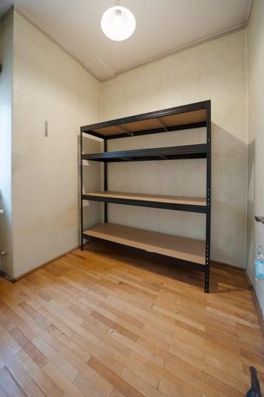 Etaj 1/Vila*120 mp utili+80 mp spatii comune*PRO TV* - 12