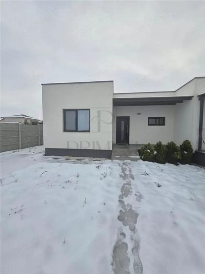 Duplex modern de inchiriat - 2 dormitoare - spatii generoase - zona foarte buna - 28