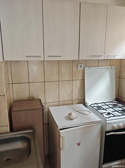 Vand apartament cu 2 camere semidecomandat etaj 4 complect mobilat ?i utilat - 7