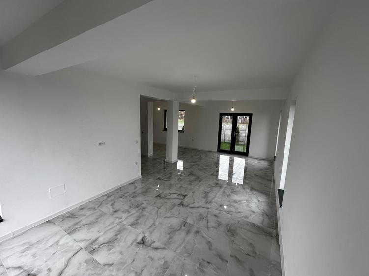 Vila individuala la 100 ml de soseaua Berceni - 182.000 euro tva inclus - 8