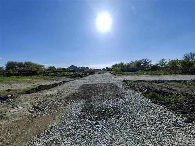 Teren 400 mp cu toate utilitatile - Loc de casa in Gai - 1