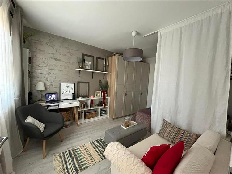 EXCLUSIV! Apartament 1 camera de vanzare, cu loc de parcare inclus, intabulat, V - 1