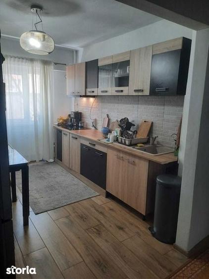 Vand apartament cu 3 camere ultracentral - 2