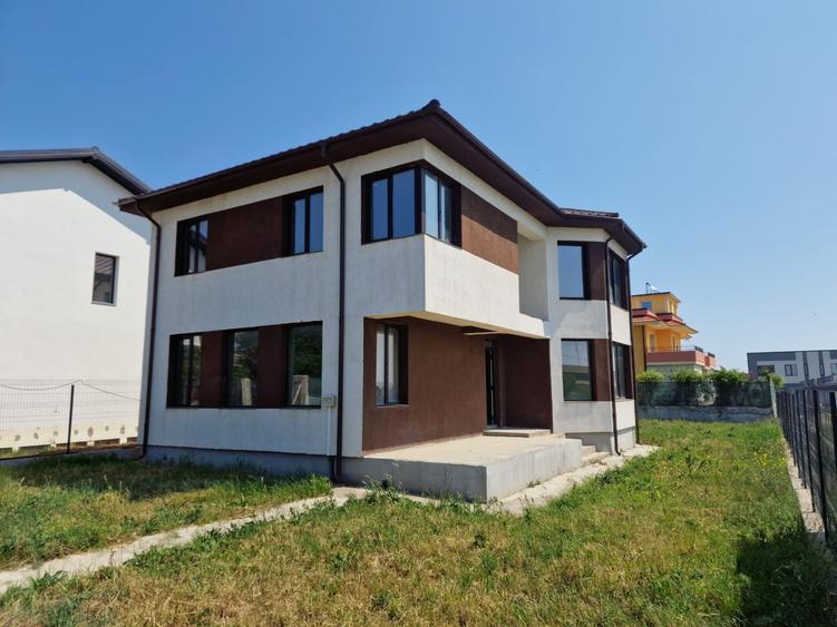 Casa in Cartierul Agigea ,O ZONA LINISTITA ,CU TOATE UTILITATILE - 3