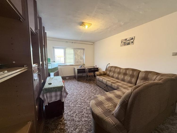 Apartament cu 2 camere, decomandat, 50 mp - Soarelui - 1