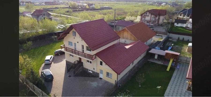 Casă cu 7 camere cu Teren 1300 Mp în Sânpetru