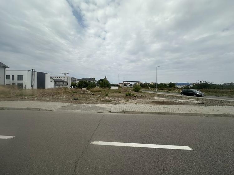 De vanzare - Teren intravilan 484 MP, utilitati complete Alexandria - 1