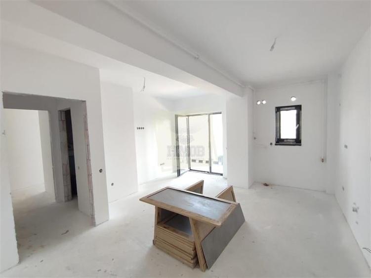 Apartament cu 3 camere etaj 2 balcon si parcare pe Doamna Stanca - 1