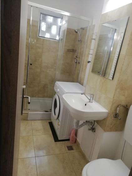Proprietar inchriez apartament cu 3 camere, zona Dacia 320 euro - 4