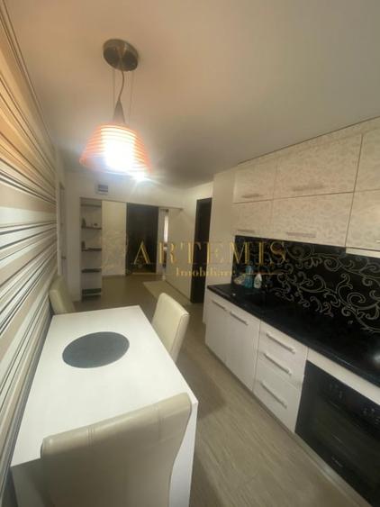 Apartament de 3 camere, decomandat, 54 mp., zona Stefan cel Mare - 2