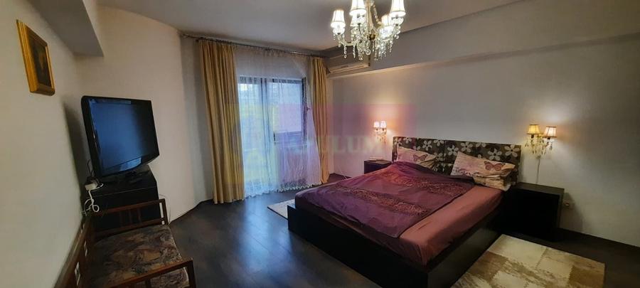 Vanzare apartament 2 camere in zona Unirii stradal, cu vedere fata - 9