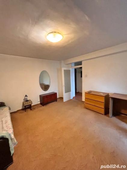 Garsoniera zona Decebal - 2