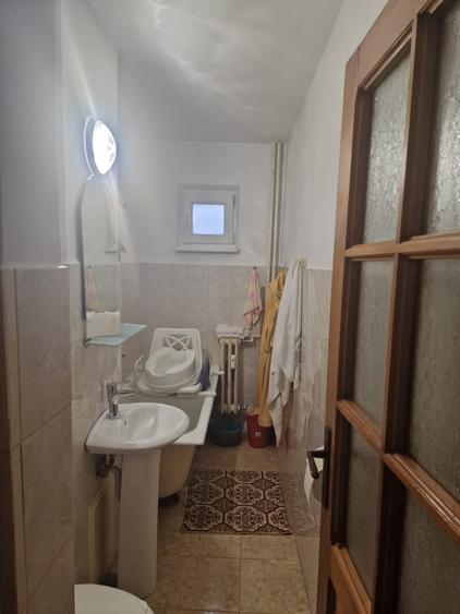 De Vanzare Apartament 2 camere etaj 1 George Enescu - 4