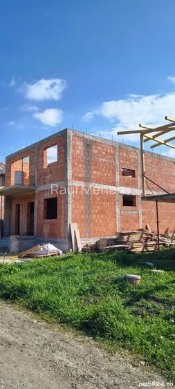 Se vinde casa in Campene?ti P+E cu vedere la lac