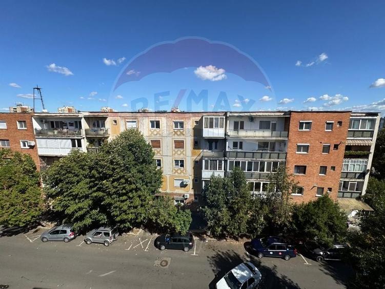 Apartament 2 camere Miorita -Micalaca - 18