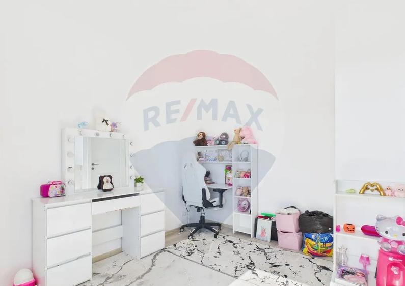 Duplex 85 mp utili, curte 200 mp vedere la lac ?i p?... - 4