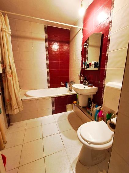 Vând apartament cu 3 camere central,  - 3