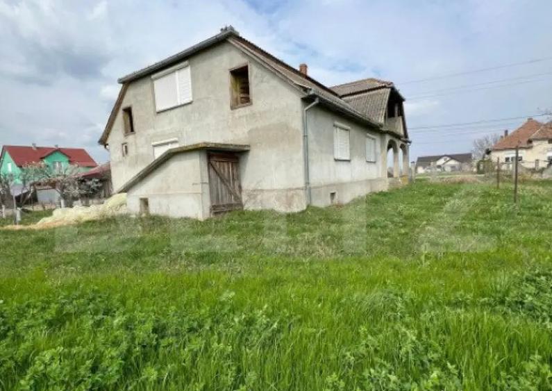 Casa de vanzare | Suprafata construita 509mp | Botiz - 1