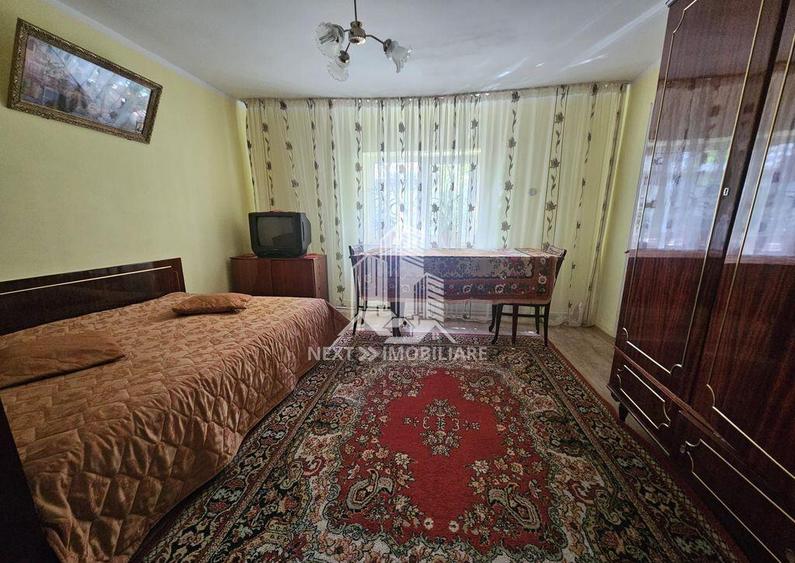 Casa 4 camere cu 2 intrari, garaj ?i teren 1751mp C... - 9