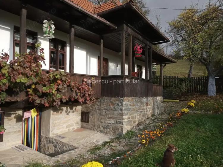 Valea Doftanei, casa traditionala cu potential